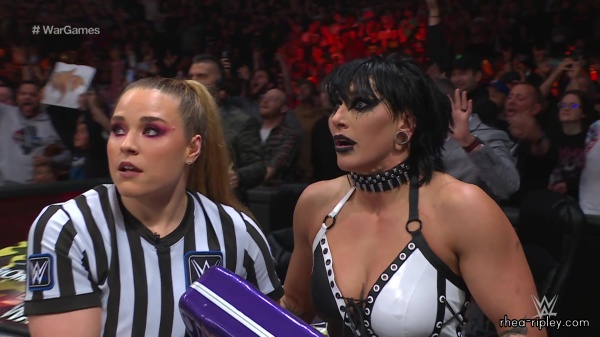 WWE_Survivor_Series_2023_Rhea_Ringside_159.jpg