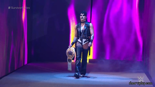 WWE_Survivor_Series_2023_Rhea_vs_Zoey_1019.jpg