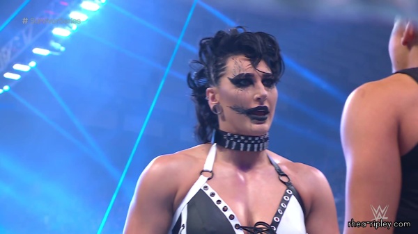 WWE_Survivor_Series_2023_Rhea_vs_Zoey_1372.jpg