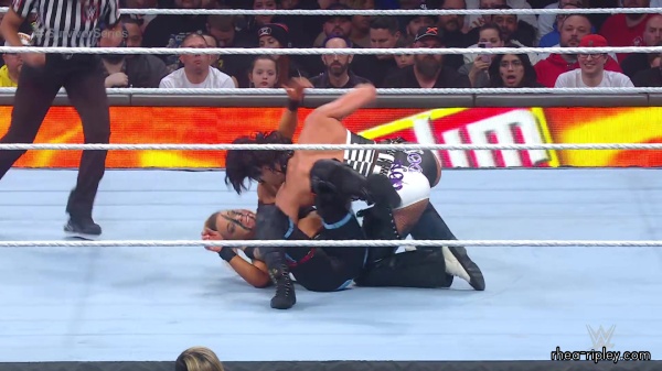 WWE_Survivor_Series_2023_Rhea_vs_Zoey_1475.jpg