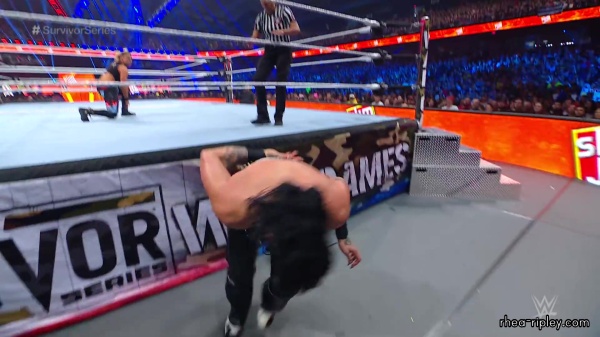 WWE_Survivor_Series_2023_Rhea_vs_Zoey_1524.jpg