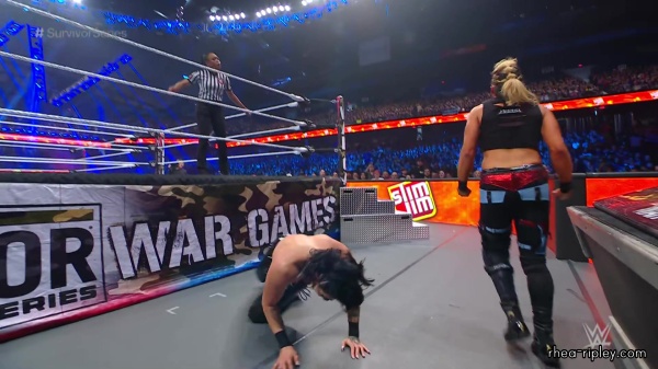 WWE_Survivor_Series_2023_Rhea_vs_Zoey_1563.jpg