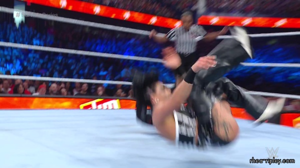 WWE_Survivor_Series_2023_Rhea_vs_Zoey_1598.jpg
