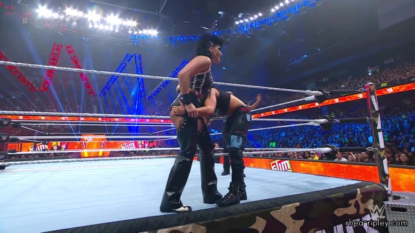 Click to view full size image
==============
WWE_Survivor_Series_2023_Rhea_vs_Zoey_1703.jpg WWE_Survivor_Series_2023_Rhea_vs_Zoey_1703.jpg