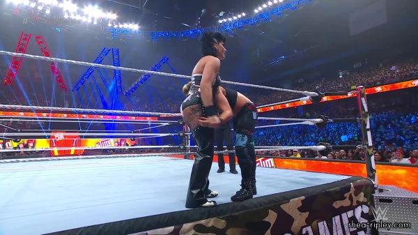WWE_Survivor_Series_2023_Rhea_vs_Zoey_1707.jpg