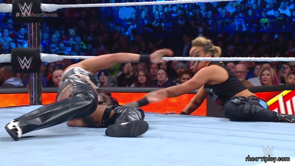 WWE_Survivor_Series_2023_Rhea_vs_Zoey_1763.jpg