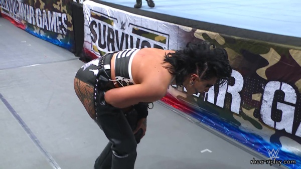 WWE_Survivor_Series_2023_Rhea_vs_Zoey_1843.jpg