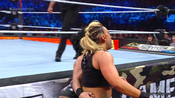 WWE_Survivor_Series_2023_Rhea_vs_Zoey_1884.jpg