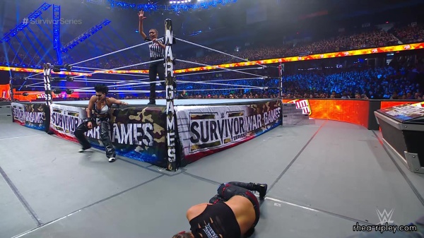 WWE_Survivor_Series_2023_Rhea_vs_Zoey_1908.jpg
