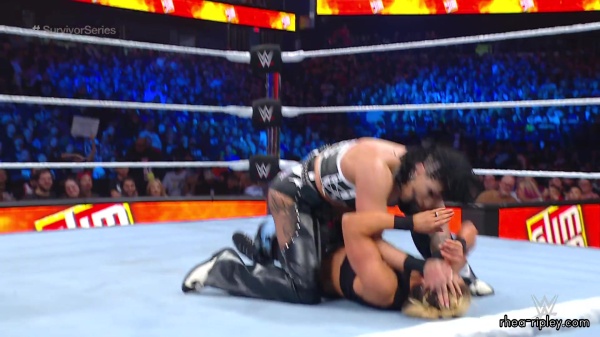 WWE_Survivor_Series_2023_Rhea_vs_Zoey_1954.jpg
