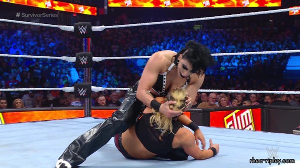 WWE_Survivor_Series_2023_Rhea_vs_Zoey_1969.jpg