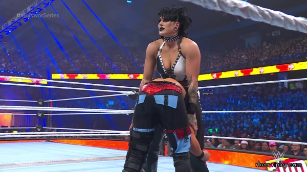 WWE_Survivor_Series_2023_Rhea_vs_Zoey_2032.jpg