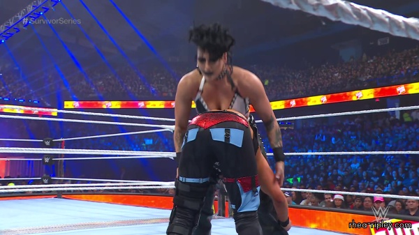 WWE_Survivor_Series_2023_Rhea_vs_Zoey_2033.jpg