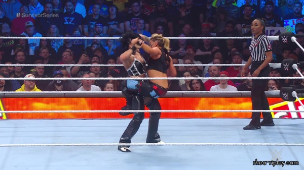 WWE_Survivor_Series_2023_Rhea_vs_Zoey_2052.jpg