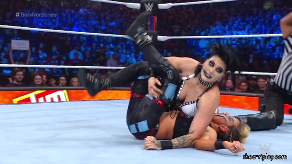 WWE_Survivor_Series_2023_Rhea_vs_Zoey_2079.jpg