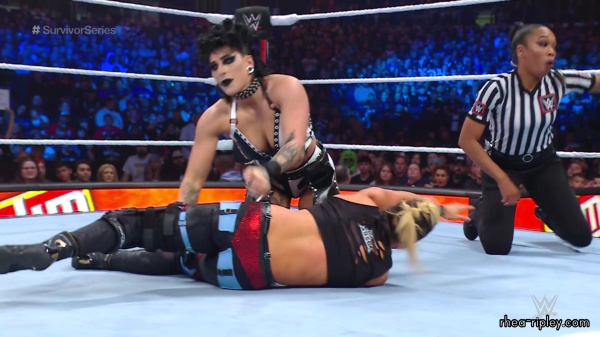 WWE_Survivor_Series_2023_Rhea_vs_Zoey_2084.jpg