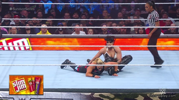WWE_Survivor_Series_2023_Rhea_vs_Zoey_2117.jpg