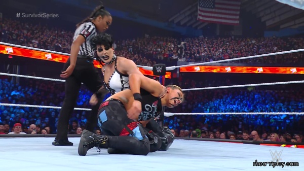 WWE_Survivor_Series_2023_Rhea_vs_Zoey_2137.jpg