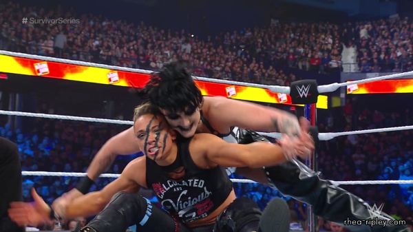 WWE_Survivor_Series_2023_Rhea_vs_Zoey_2165.jpg