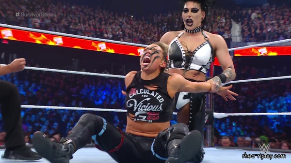 WWE_Survivor_Series_2023_Rhea_vs_Zoey_2170.jpg