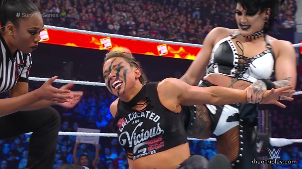 WWE_Survivor_Series_2023_Rhea_vs_Zoey_2215.jpg
