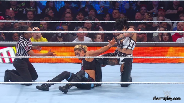 WWE_Survivor_Series_2023_Rhea_vs_Zoey_2242.jpg