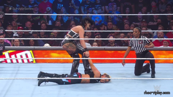 WWE_Survivor_Series_2023_Rhea_vs_Zoey_2301.jpg