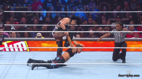 WWE_Survivor_Series_2023_Rhea_vs_Zoey_2302.jpg