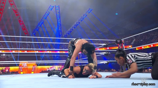 WWE_Survivor_Series_2023_Rhea_vs_Zoey_2316.jpg
