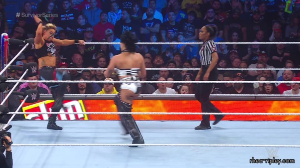 WWE_Survivor_Series_2023_Rhea_vs_Zoey_2416.jpg