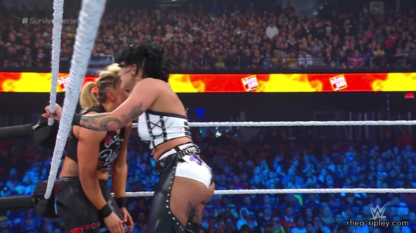 WWE_Survivor_Series_2023_Rhea_vs_Zoey_2449.jpg