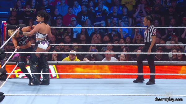 WWE_Survivor_Series_2023_Rhea_vs_Zoey_2460.jpg