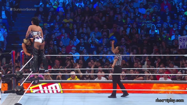 WWE_Survivor_Series_2023_Rhea_vs_Zoey_2538.jpg