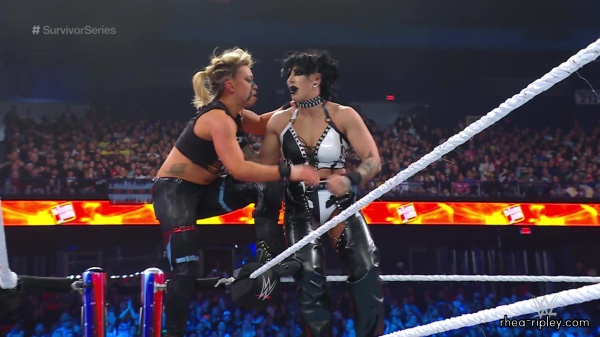 WWE_Survivor_Series_2023_Rhea_vs_Zoey_2554.jpg