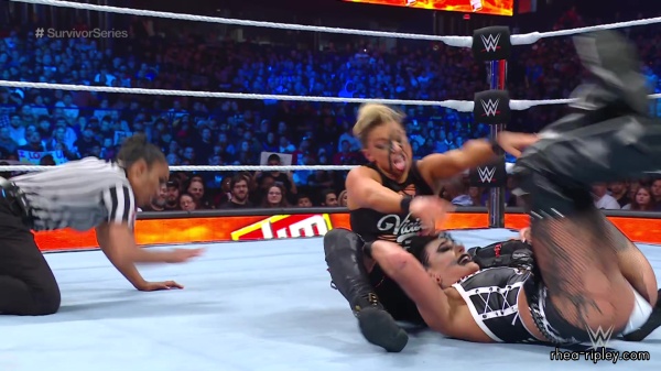 WWE_Survivor_Series_2023_Rhea_vs_Zoey_2701.jpg