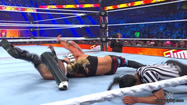 WWE_Survivor_Series_2023_Rhea_vs_Zoey_2804.jpg