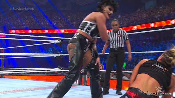 WWE_Survivor_Series_2023_Rhea_vs_Zoey_2878.jpg