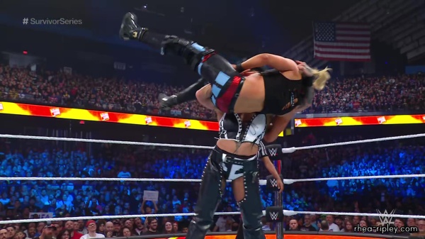 WWE_Survivor_Series_2023_Rhea_vs_Zoey_3065.jpg