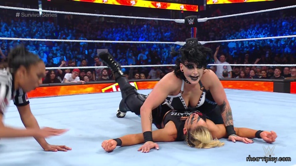 WWE_Survivor_Series_2023_Rhea_vs_Zoey_3074.jpg