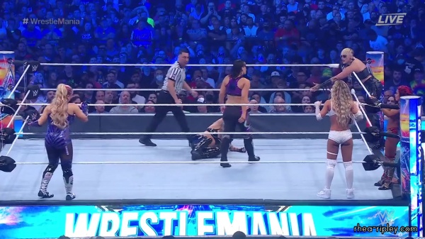 Click to view full size image
==============
WWE_Wrestlemania_38_Sunday_720p_WEB_h264-HEEL_Trim_1737.jpg WWE_Wrestlemania_38_Sunday_720p_WEB_h264-HEEL_Trim_1737.jpg