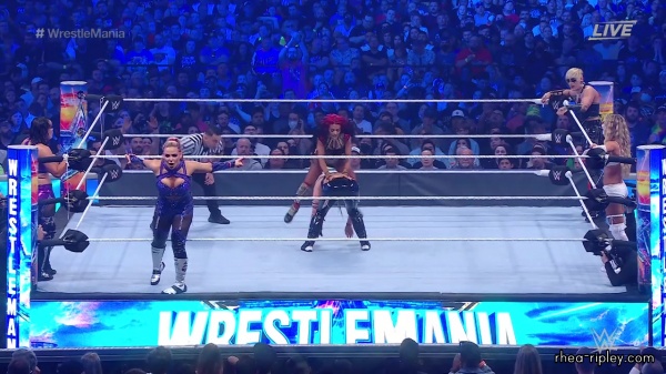 WWE_Wrestlemania_38_Sunday_720p_WEB_h264-HEEL_Trim_1980.jpg