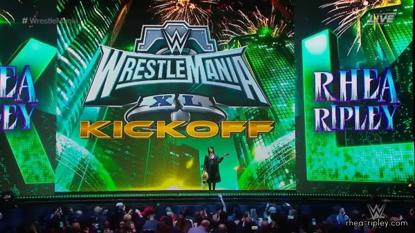 WWE_Wrestlemania_Kick_Off_000212.jpg
