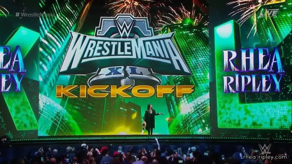 WWE_Wrestlemania_Kick_Off_000214.jpg