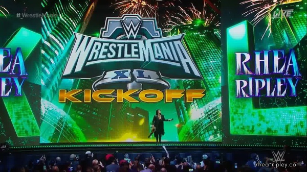 WWE_Wrestlemania_Kick_Off_000215.jpg