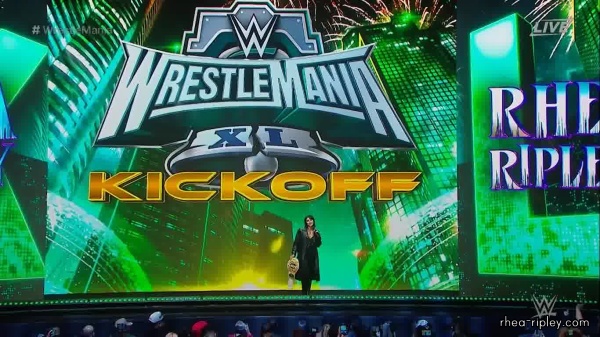 WWE_Wrestlemania_Kick_Off_000358.jpg