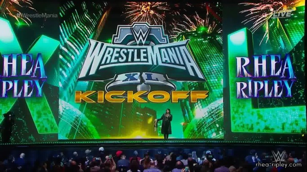 WWE_Wrestlemania_Kick_Off_000418.jpg