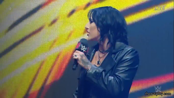 WWE_Wrestlemania_Kick_Off_000524.jpg