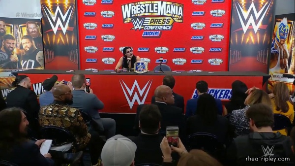 Wrestlemania_39_Night_One_Press_Conference_0111.jpg