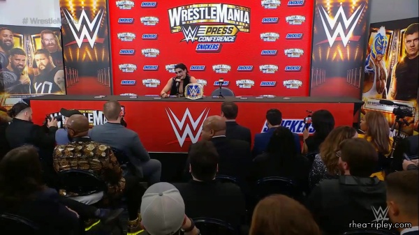 Wrestlemania_39_Night_One_Press_Conference_0335.jpg