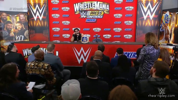 Wrestlemania_39_Night_One_Press_Conference_0911.jpg